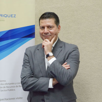 Ing. Enrique López